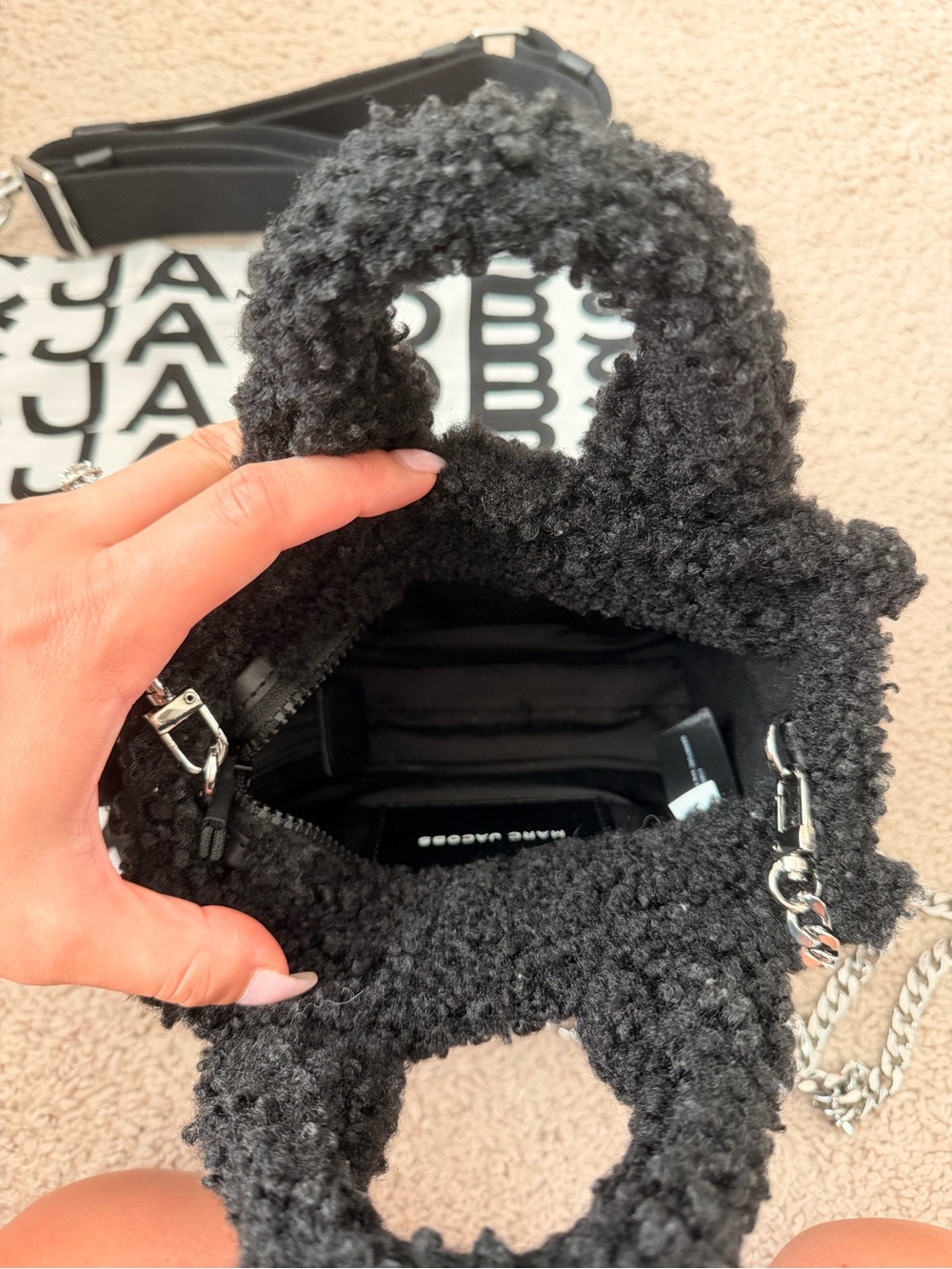 Marc Jacobs The Teddy Crossbody Tote Bag Mini - Picture 7 of 9